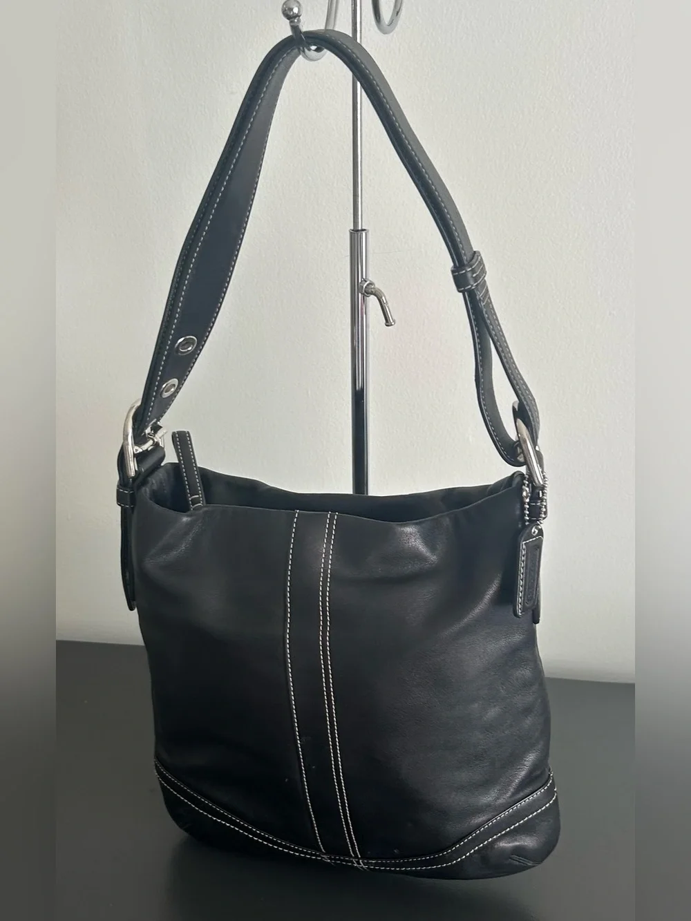 Vintage Y2K Coach Hamptons Black Leather Shoulder Bag
